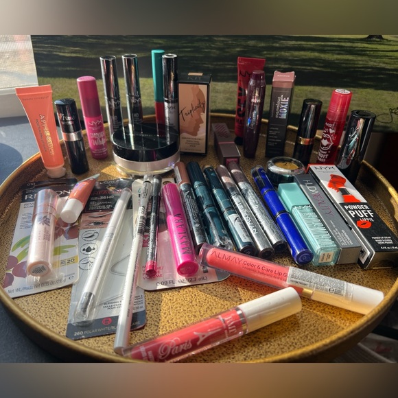NYX Other - 34 Pc New Makeup Bundle